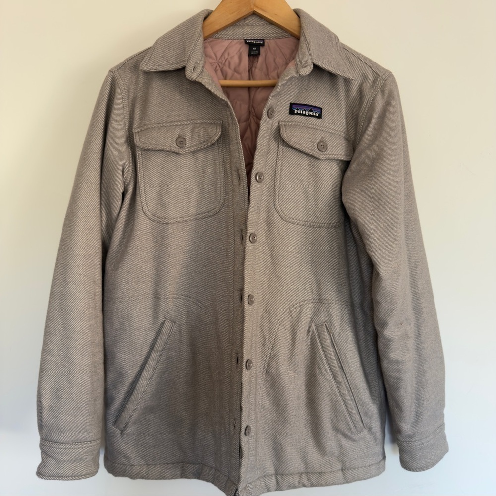 Patagonia Light Gray Women's Fleece Jacket - Picture 2 of 6